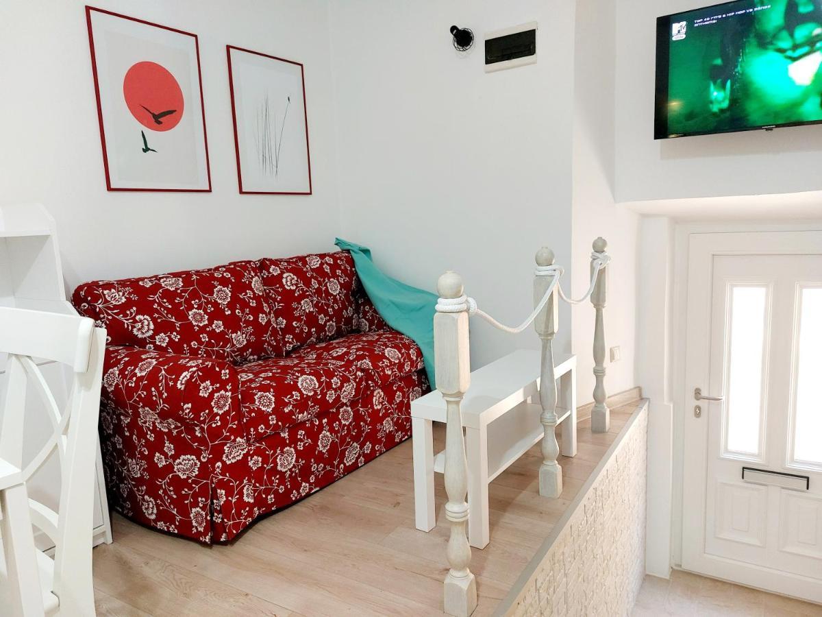 באקר Sha La La - Charming, Unique Studio In A Historic Building Next To A Castle, Wifi, Smart Tv, Washer-Dryer מראה חיצוני תמונה