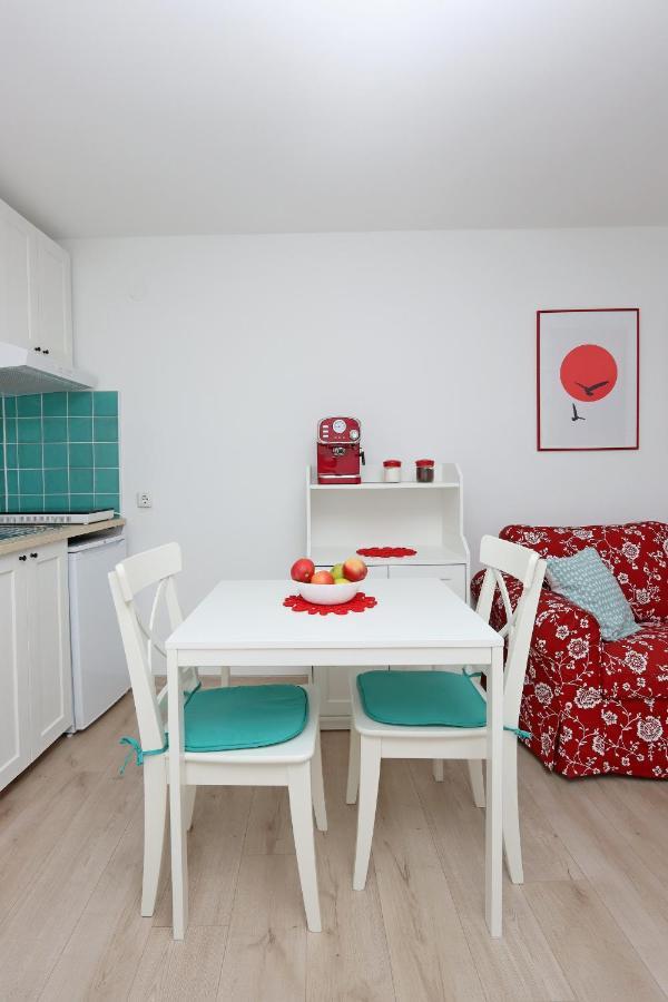באקר Sha La La - Charming, Unique Studio In A Historic Building Next To A Castle, Wifi, Smart Tv, Washer-Dryer מראה חיצוני תמונה